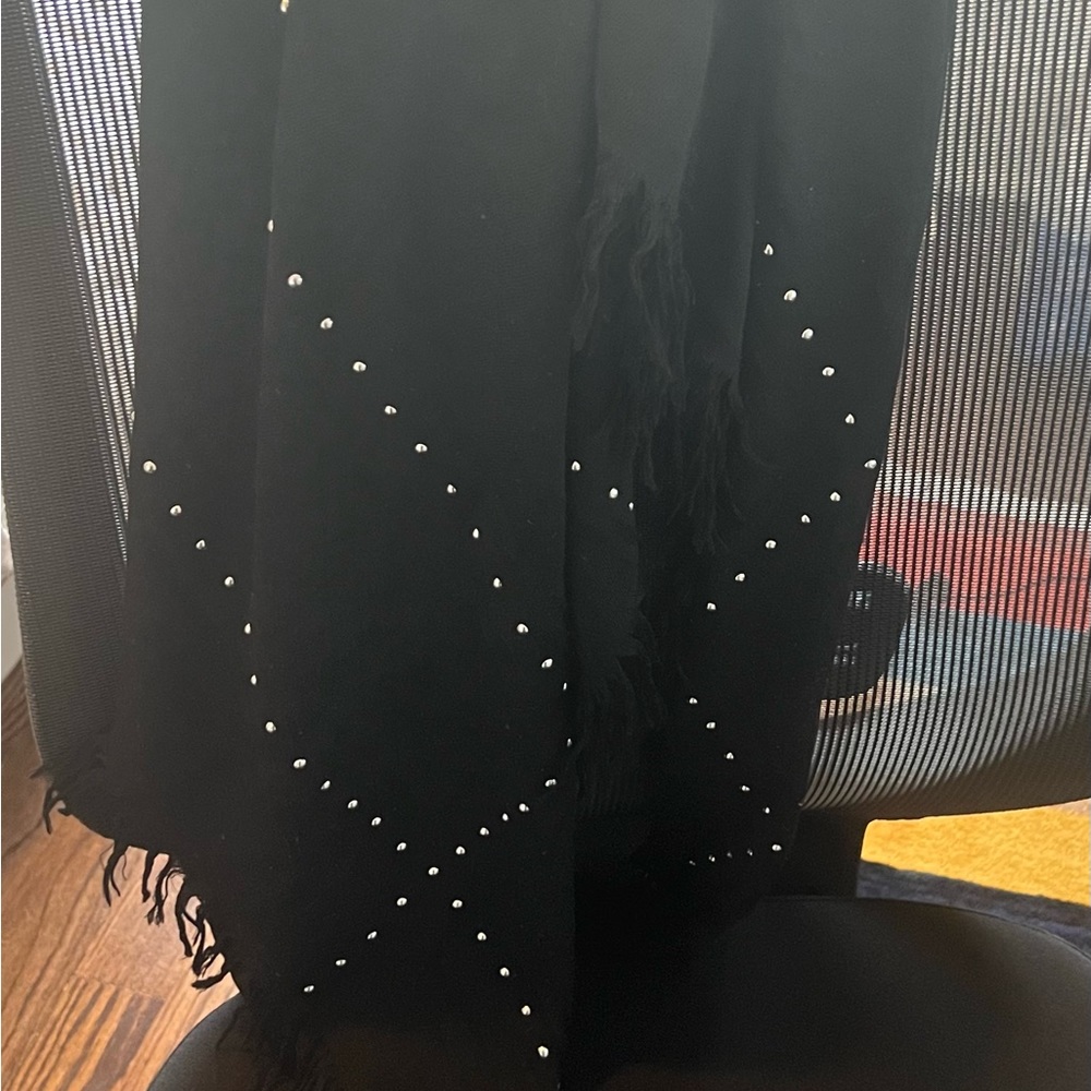 Cucci shawl - Picture 6 of 11